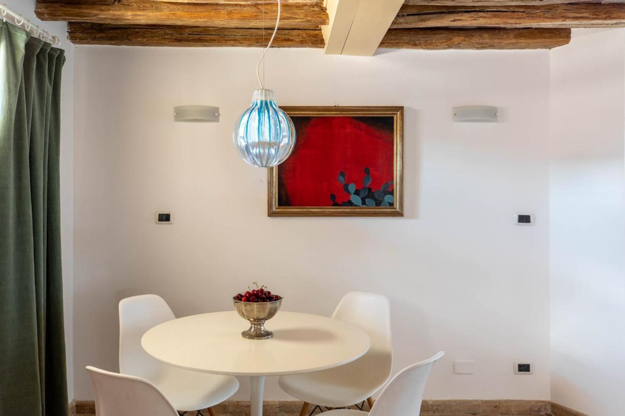 ローマIflat Penthouse In Campo De' Fioriアパートメント エクステリア 写真